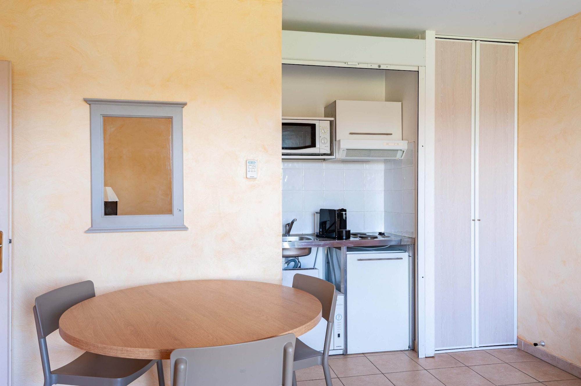Residhotel Golf Grand Avignon Vedène Exterior foto